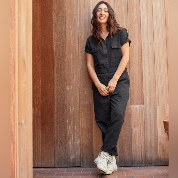 OuterKnown S.E.A. Suit - Picture 2 of 16